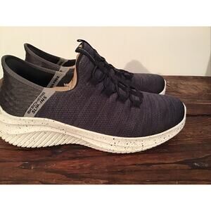 Skechers Ultra Flex 3.0 Men’s 8 EE Hands Free Slip Ins Black Gray